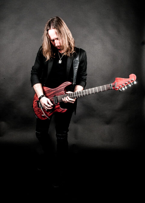 Modèle Julien Lacharme Signature Guitar.