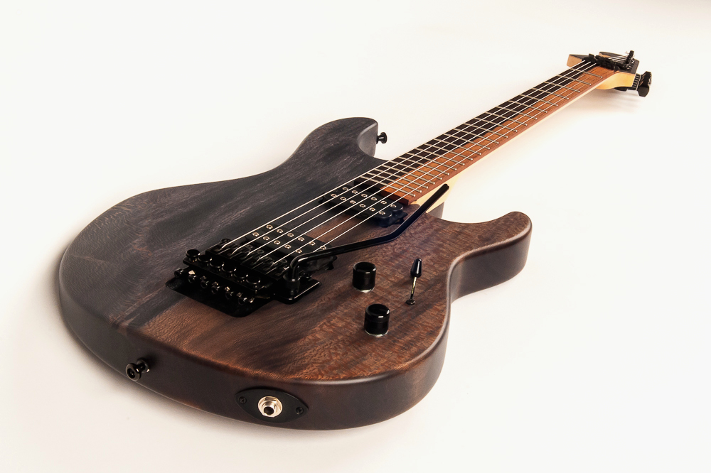 fabrication guitare basse sur mesure Luthier à Lyon